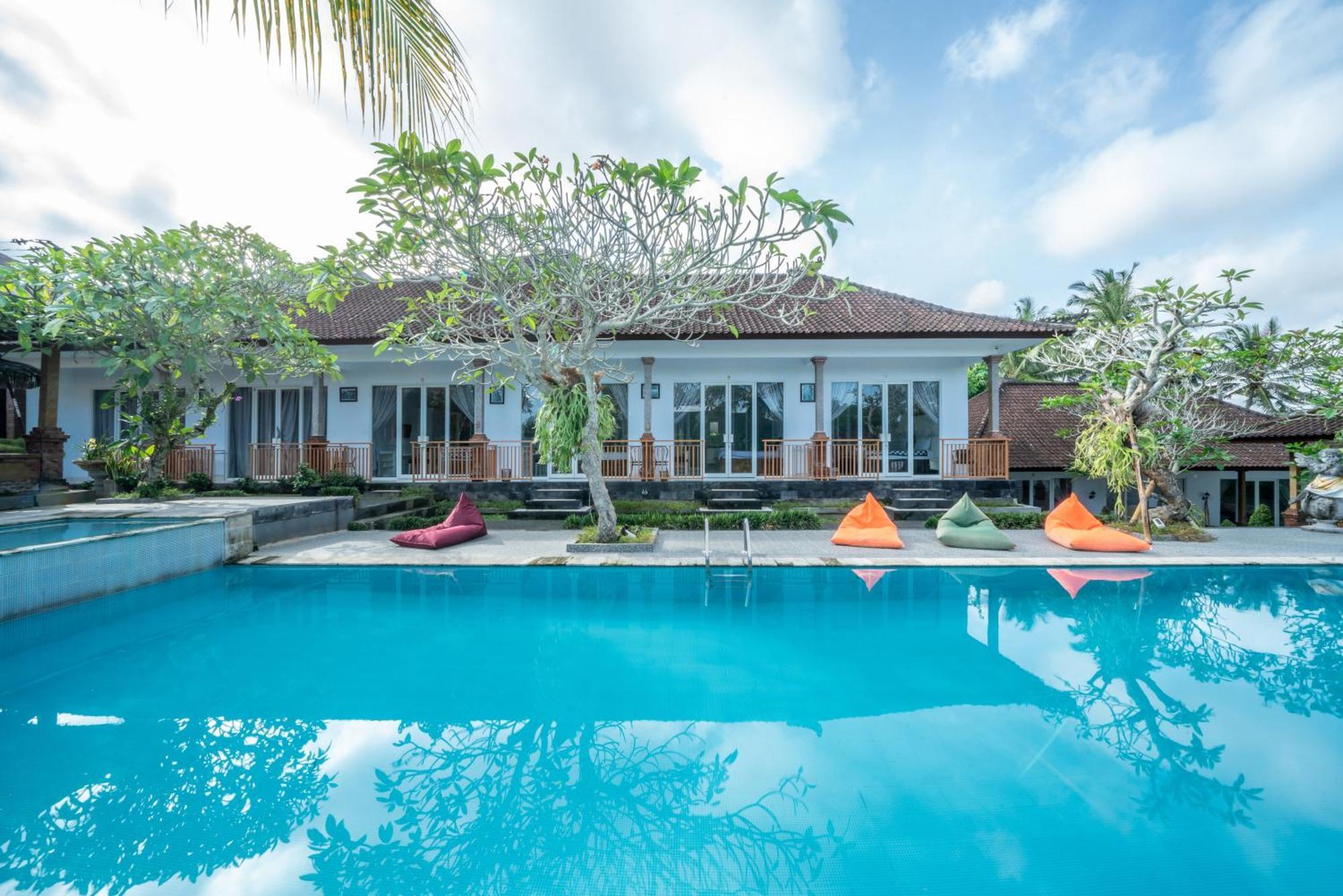 Uma Ubud Hotel Exterior photo