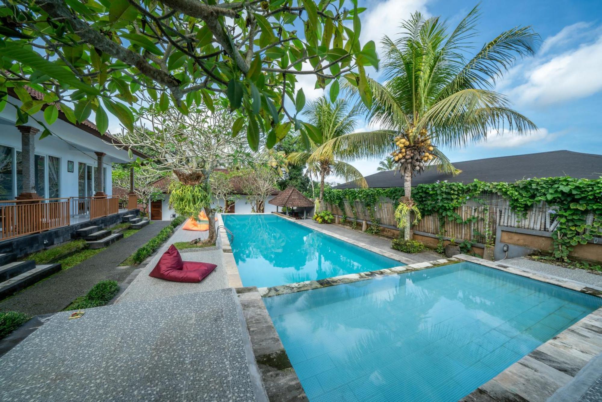 Uma Ubud Hotel Exterior photo